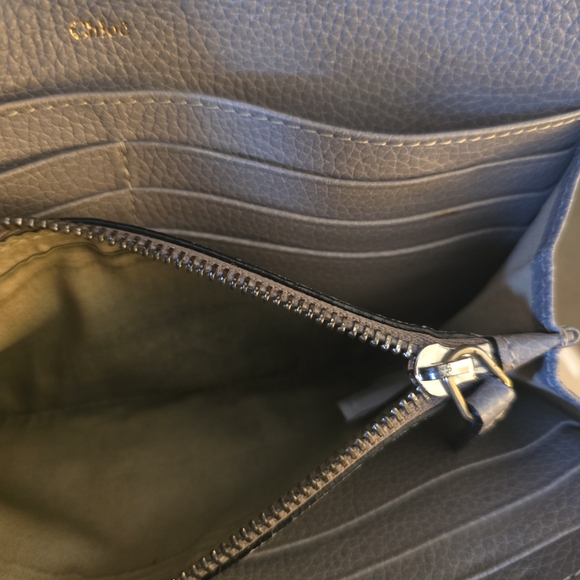 Chloe Gray Leather Wallet - Picture 13 of 15